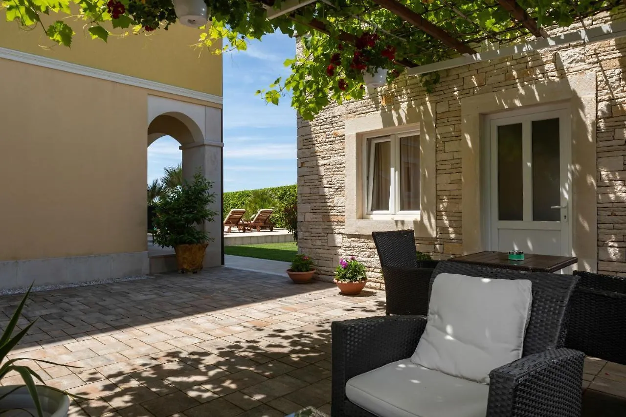 B&B Villa Oasa 2 로비니스코 셀로