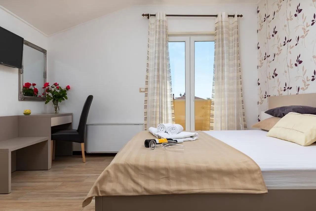 B&B Villa Oasa 2 로비니스코 셀로