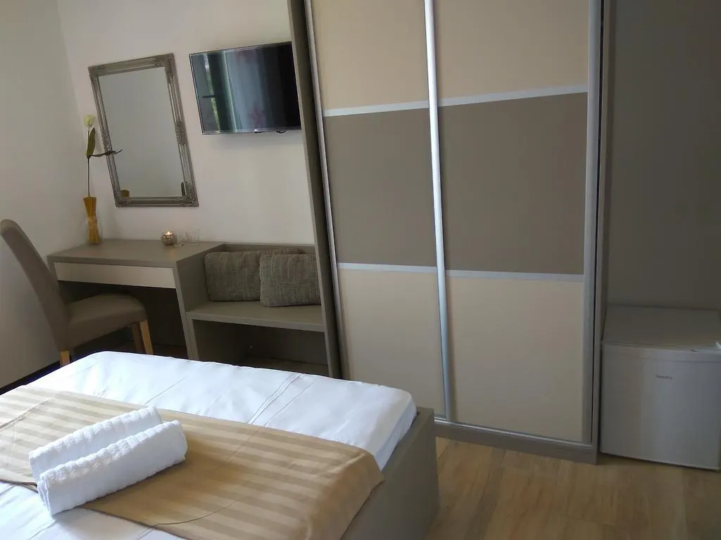 B&B Villa Oasa 2 로비니스코 셀로
