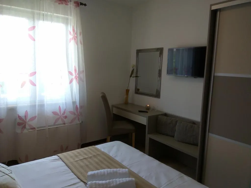 B&B Villa Oasa 2 로비니스코 셀로