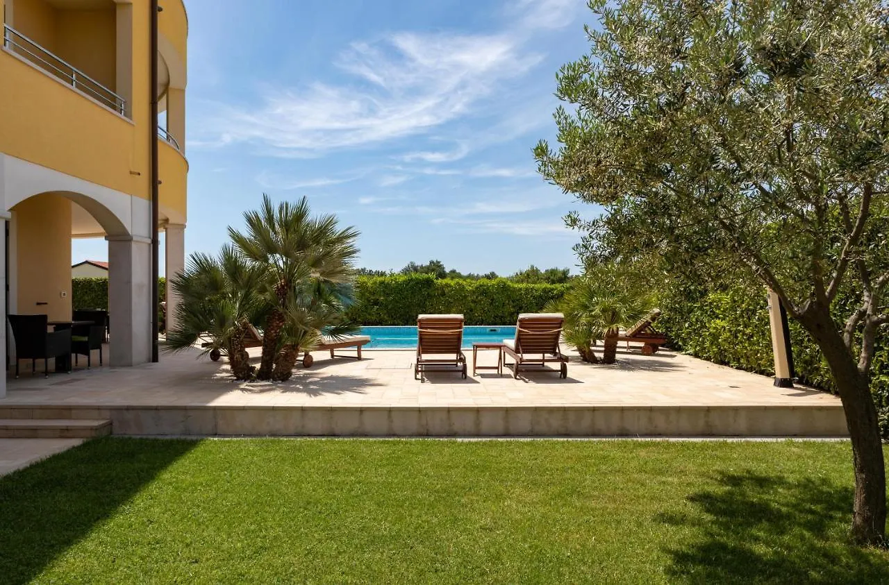 Oda ve Kahvaltı B&B Villa Oasa 2 Rovinjsko Selo